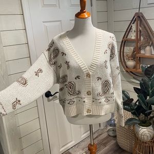 NWOT AE Cropped Bandana Print Cardigan